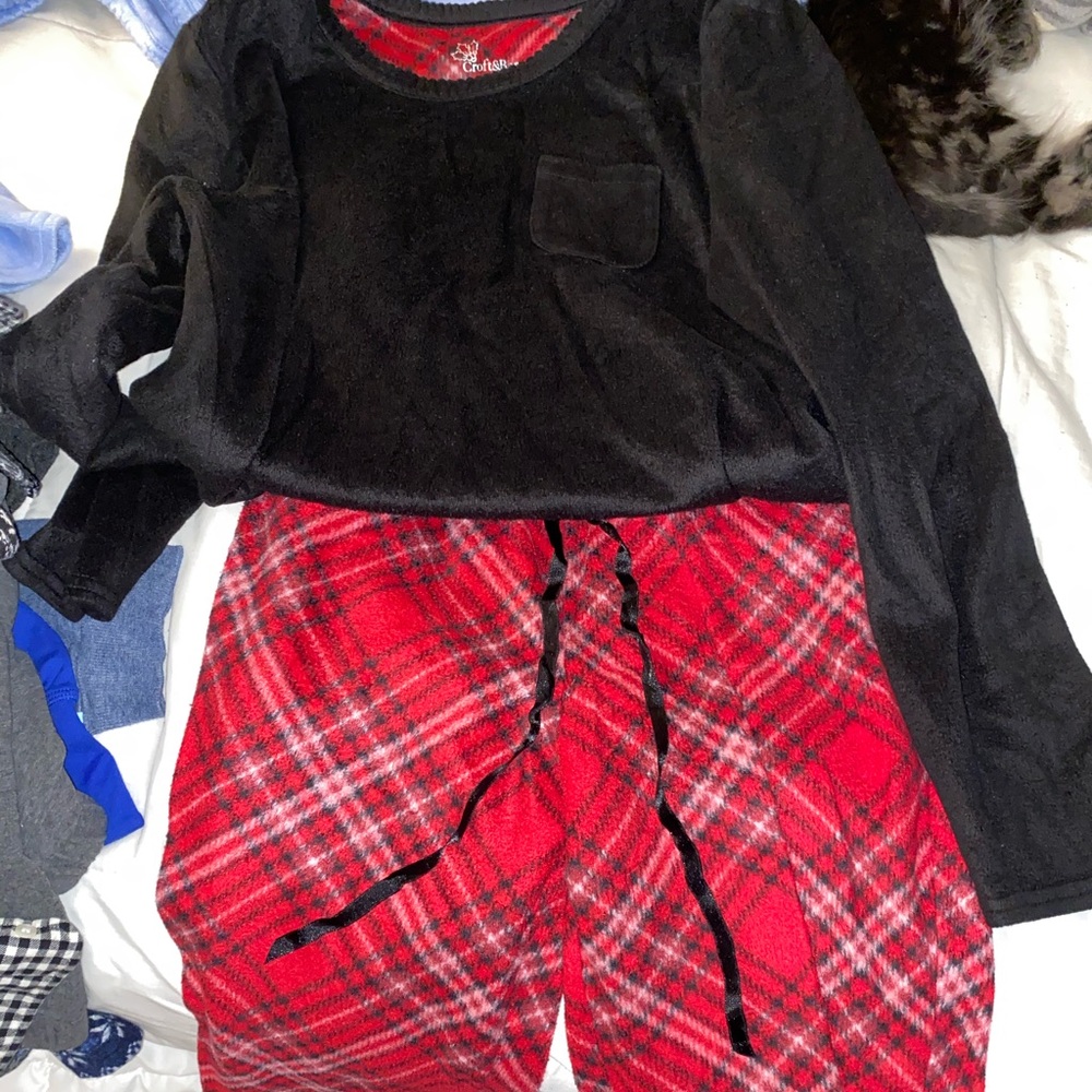 Croft and Barrow pajama set